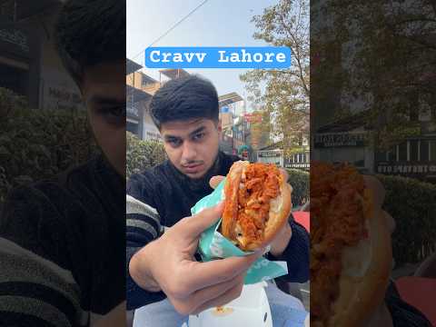 Burger de pollo rebozado en Pakistan 🇵🇰